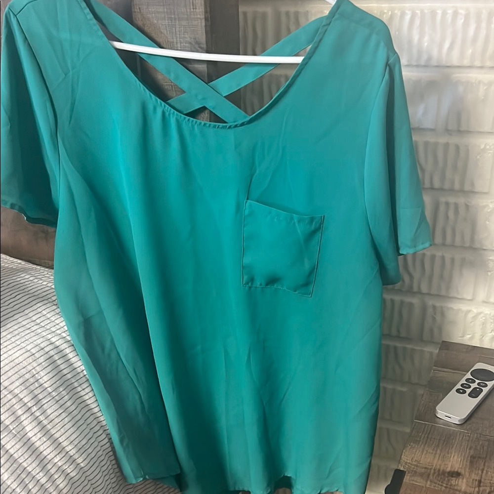 Lily White Green and Blue Backless Relaxed Blouse